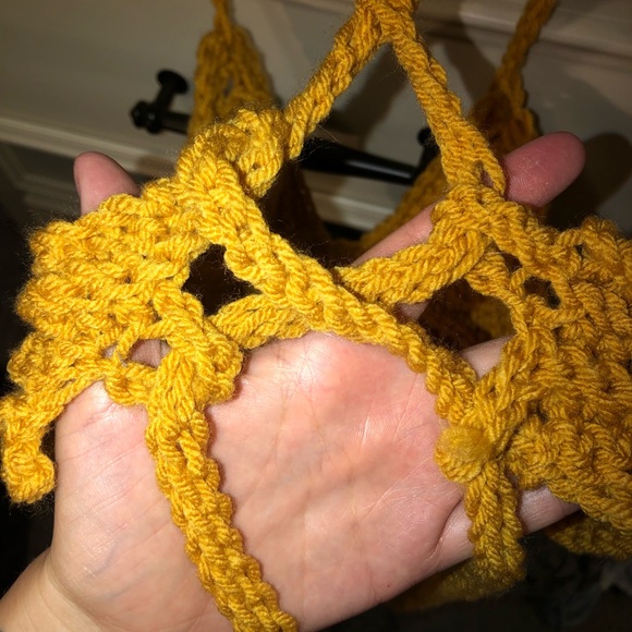 Hand made crochet crop top bralette - Picture 3 of 3